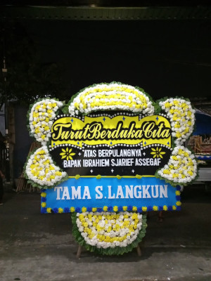 Papan Bunga Duka di Miroto